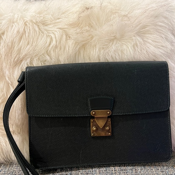 Louis Vuitton Pochette Clutch - Picture 9 of 11